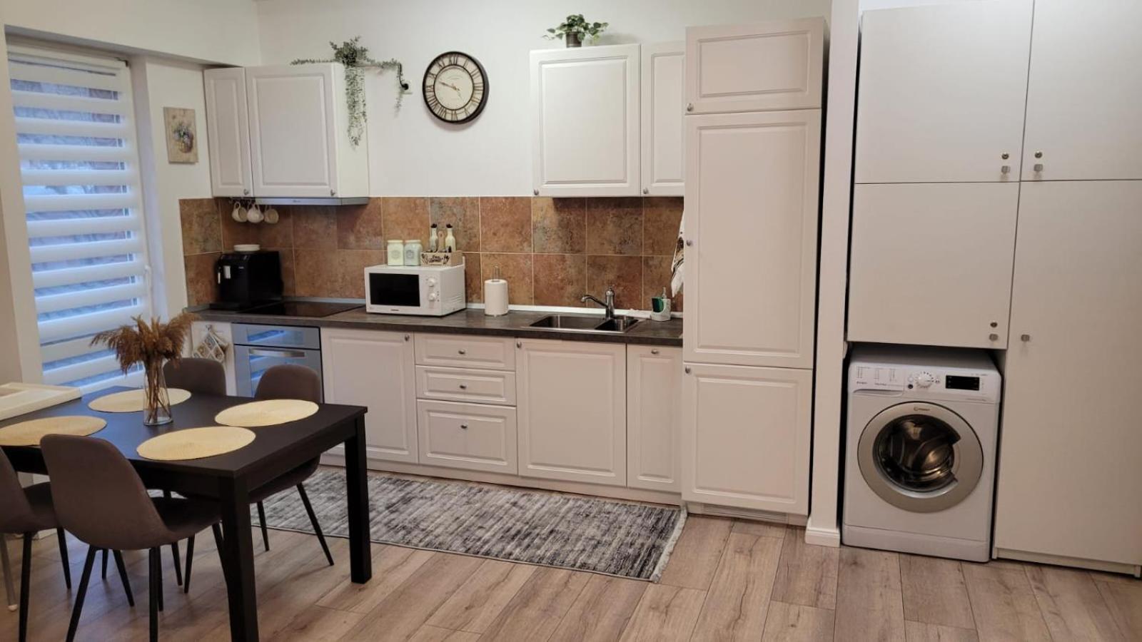Belleview Family Apartment 锡纳亚 外观 照片